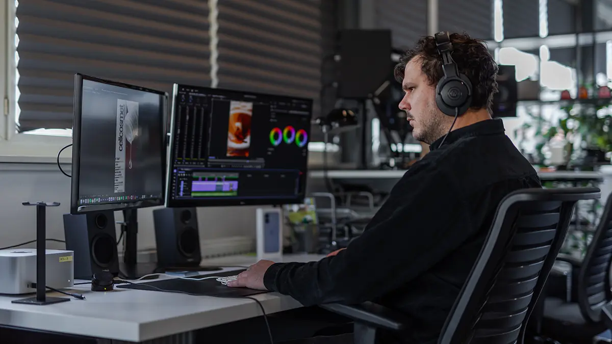 Image of a video editor at work at the Fullframe Creative video production agency in Geneva, Switzerland.